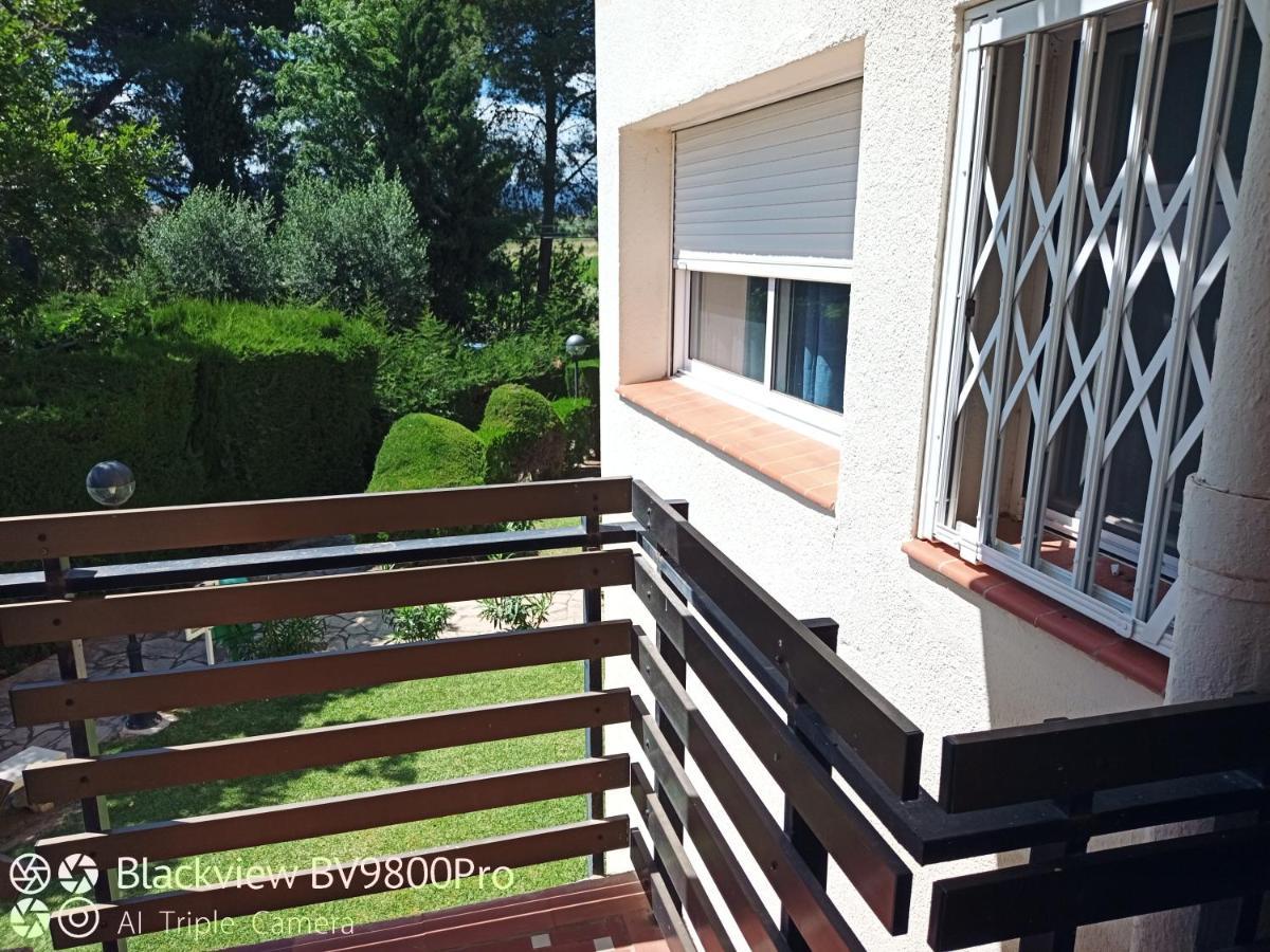 Apartaments Tarraco Кембрилс Екстериор снимка